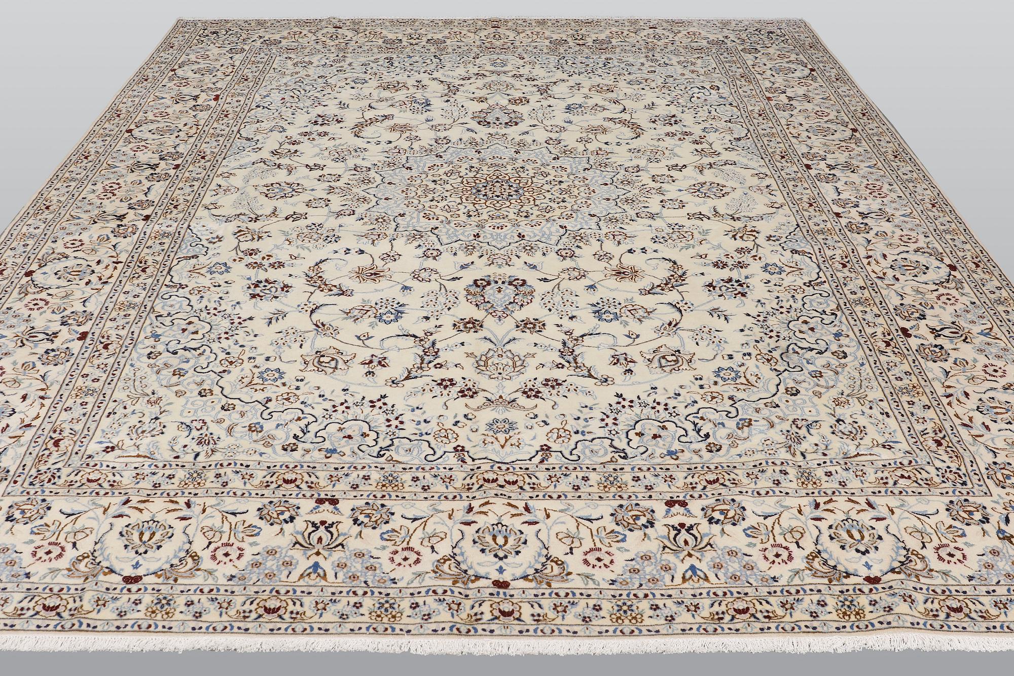 Rug, Nain, part silk, so-called 9LAA, approx. 403 x 303 cm.