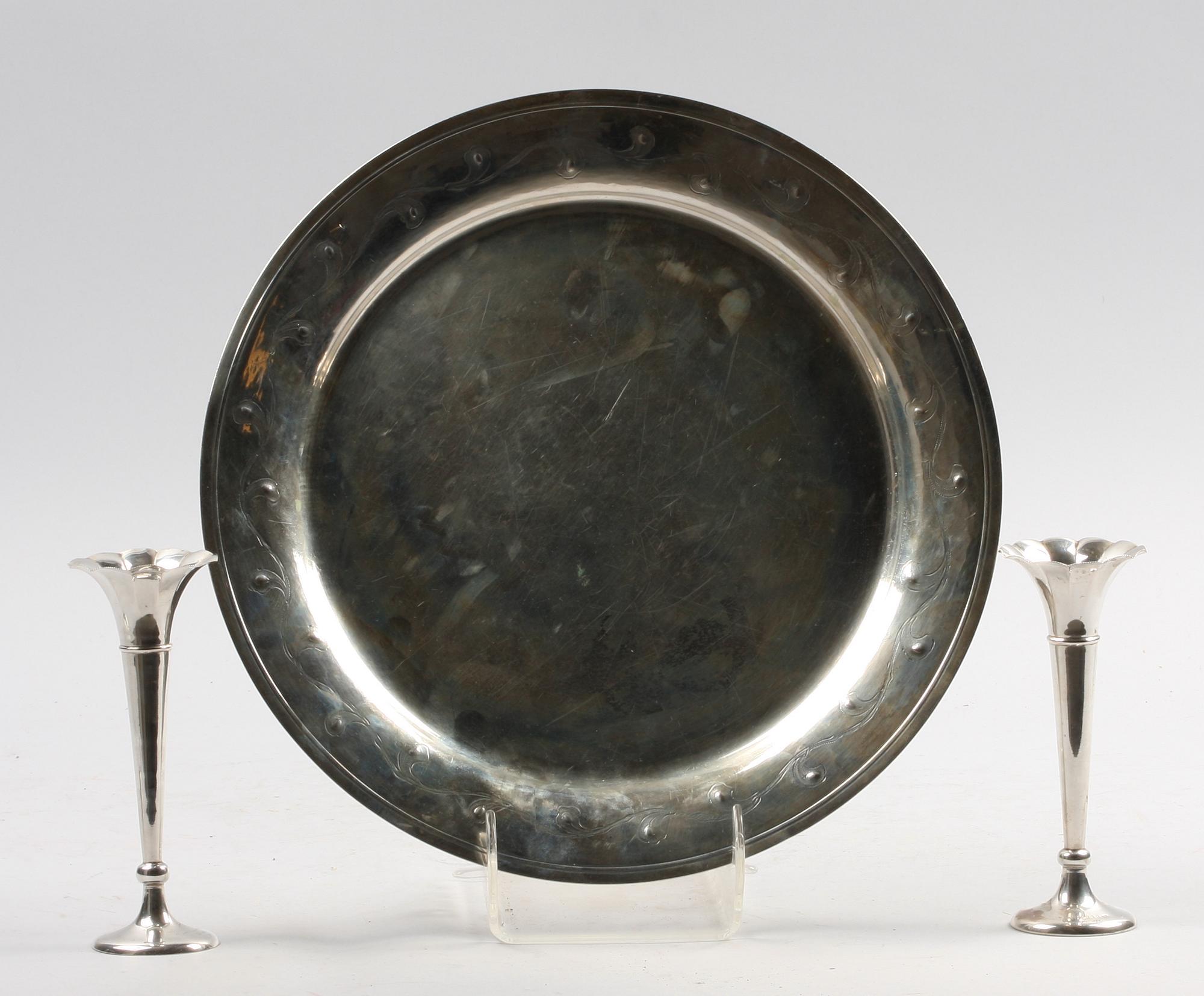 FAT samt VASER, ett par. Silver. Bla K Anderson 1931.