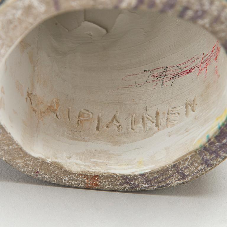 Birger Kaipiainen, veistos, kivitavaraa, signeerattu Kaipiainen.