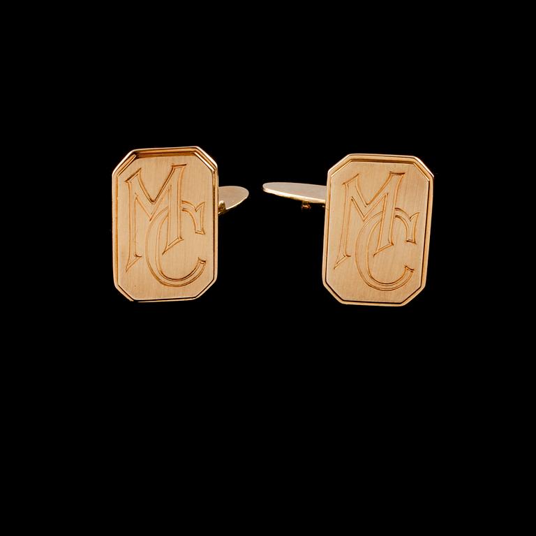 MANSCHETTKNAPPAR, ett par samt FRACKKNAPPAR, ett par, 18K guld, delvis Kaplans, Stockholm, 1963. Vikt 14,7 g.
