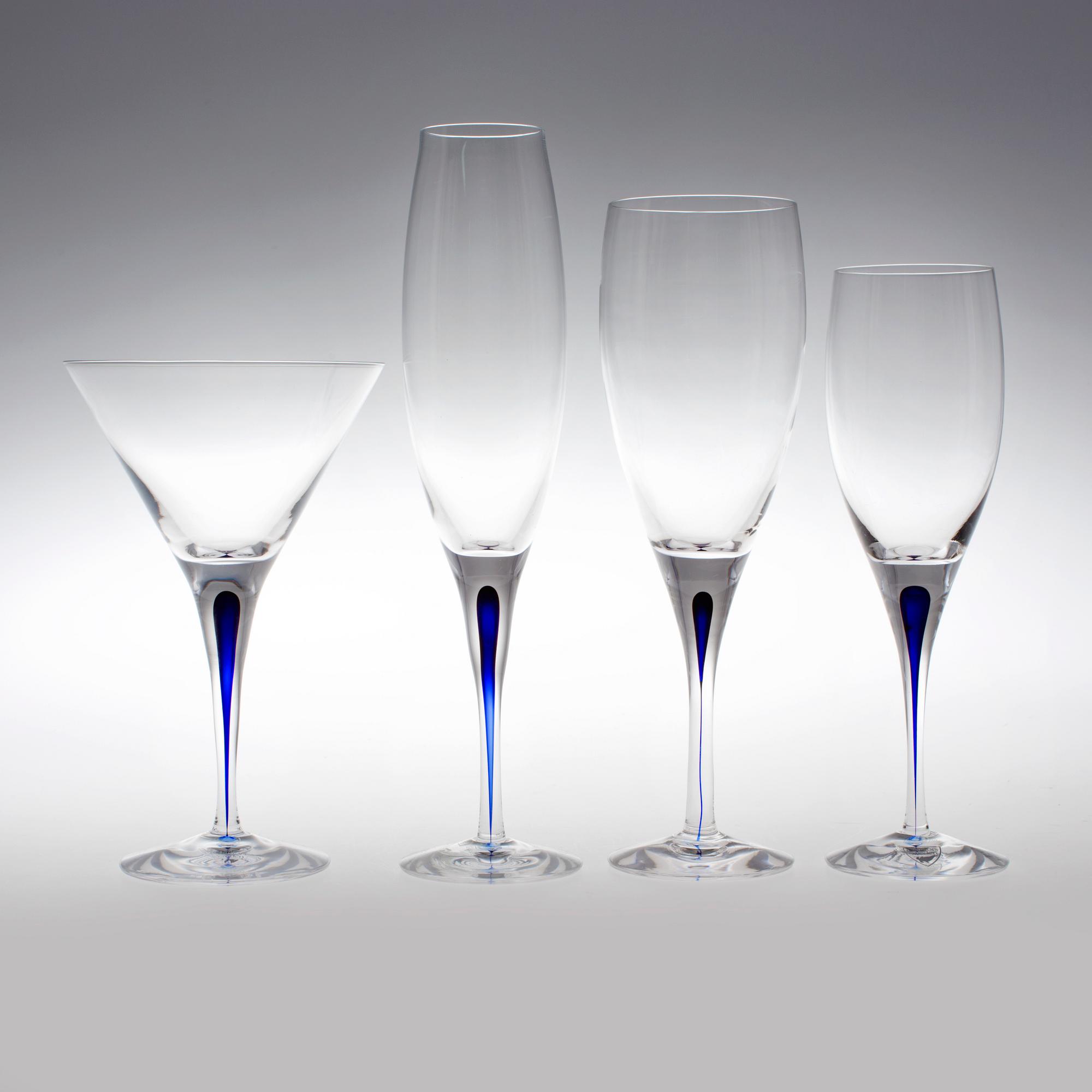 GLASSERVIS, 27 st, "Intermezzo", design Erika Lagerbielke. Orrefors, 1900-talets andra hälft.
