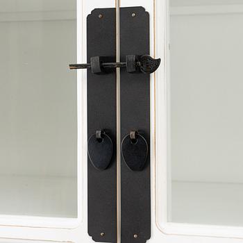 Contemporary display cabinet.
