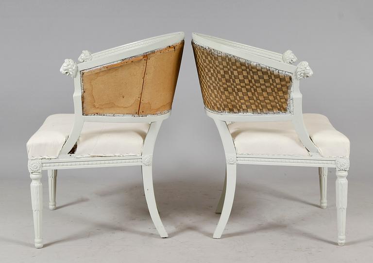 BALJFÅTÖLJER, 1 par, herrgårdstillverkning, empirestil, 1800-/1900-tal.