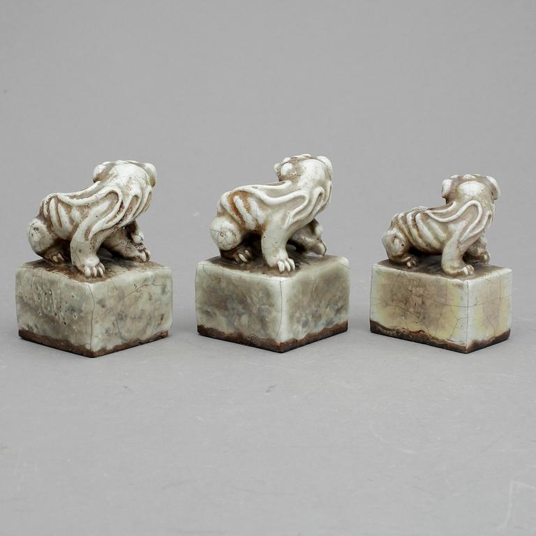 SIGILL, 3 st, keramik, Kina, 1800/1900-tal.