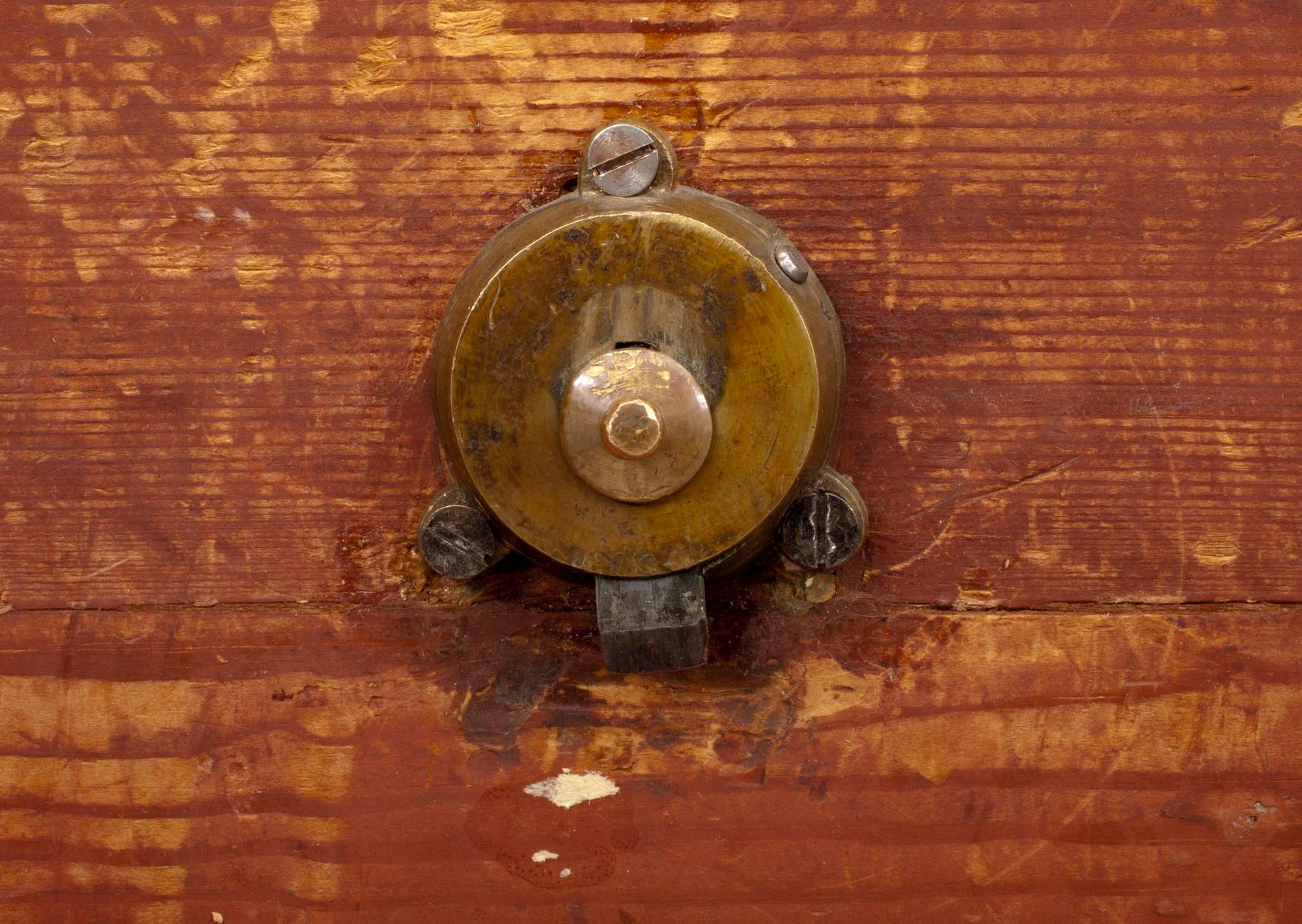 KÄÄNTÖPÖYTÄ, lepänjuuriviilutettu, 1800-luku.