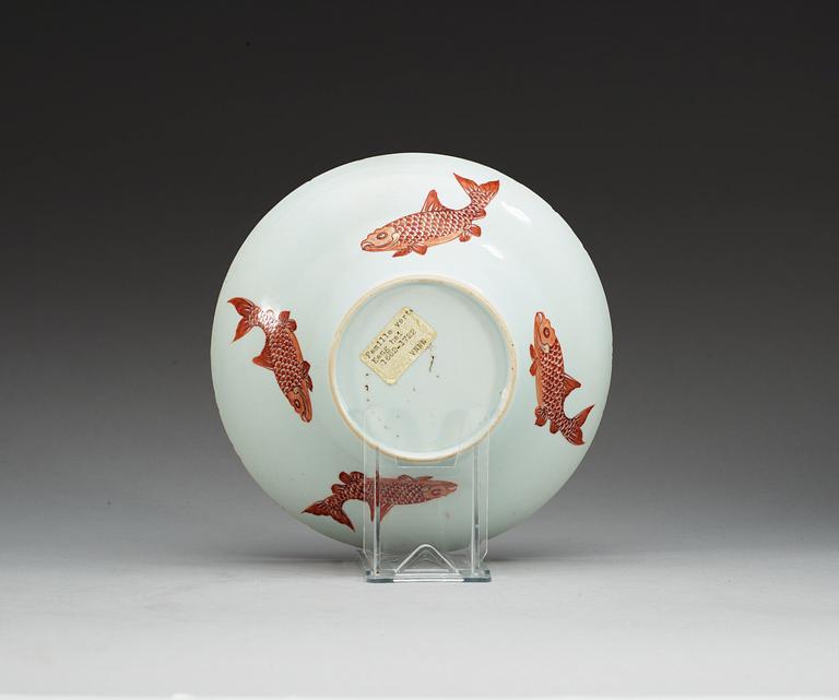 A famille verte bowl, Qing dynasty, Kangxi (1662-1722).