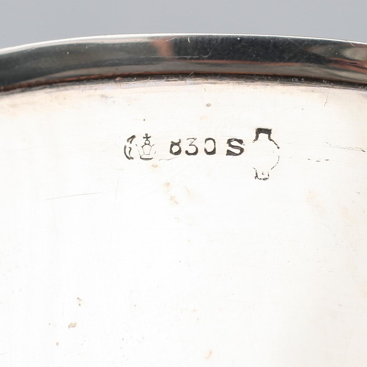 JAKTBÄGARE, silver, Tyskland, 1900-talets första hälft. Vikt ca 367 g.