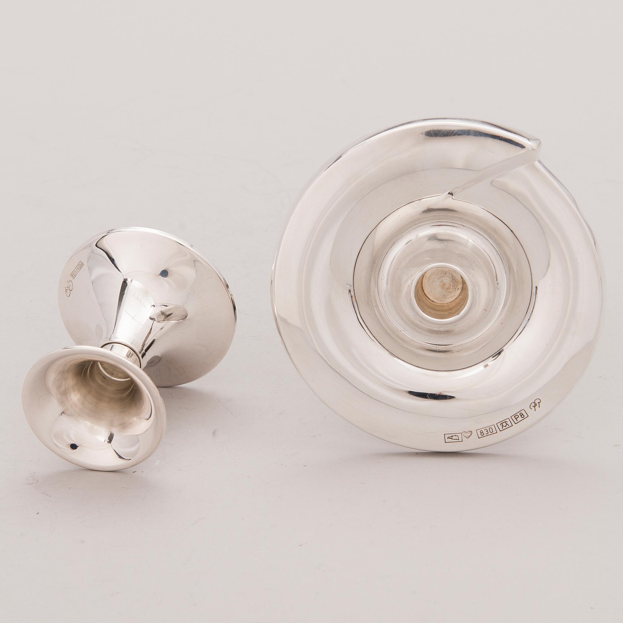 PEKKA PIEKÄINEN, LJUSSTAKAR, 2 st, silver, stämplade PP, Finland 1992 och 2008.