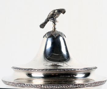 SOCKERSKÅL PÅ FOT, silver, empirestil, Möllenborg, Stockholm 1916. Vikt 728 gram.