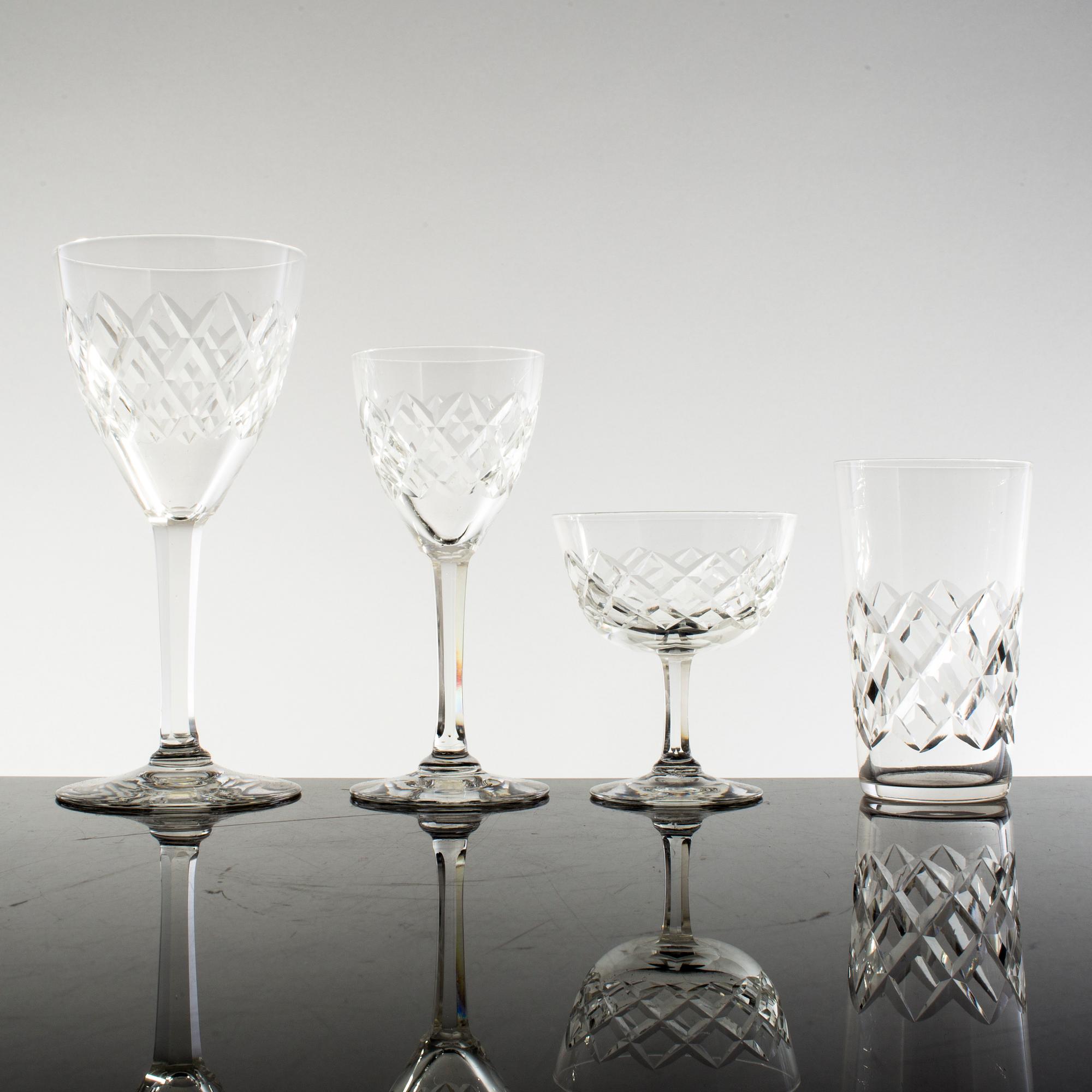 GLASSERVIS, 39 delar, glas, "Bror", Kosta.