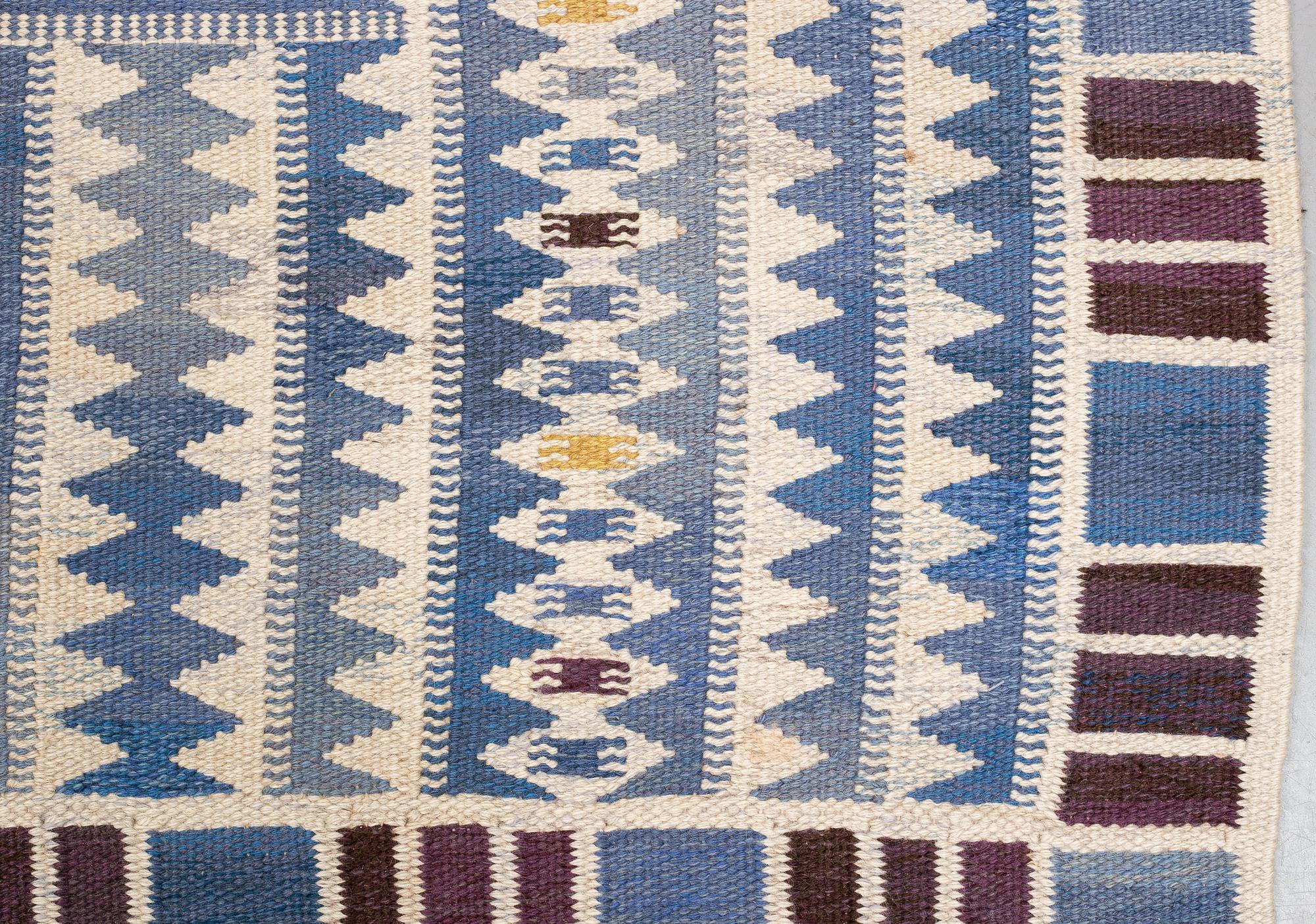 Barbro Nilsson, a carpet, "Salerno blå", flat weave, ca 307-308,5 x 201,5-204 cm, signed AB MMF BN.