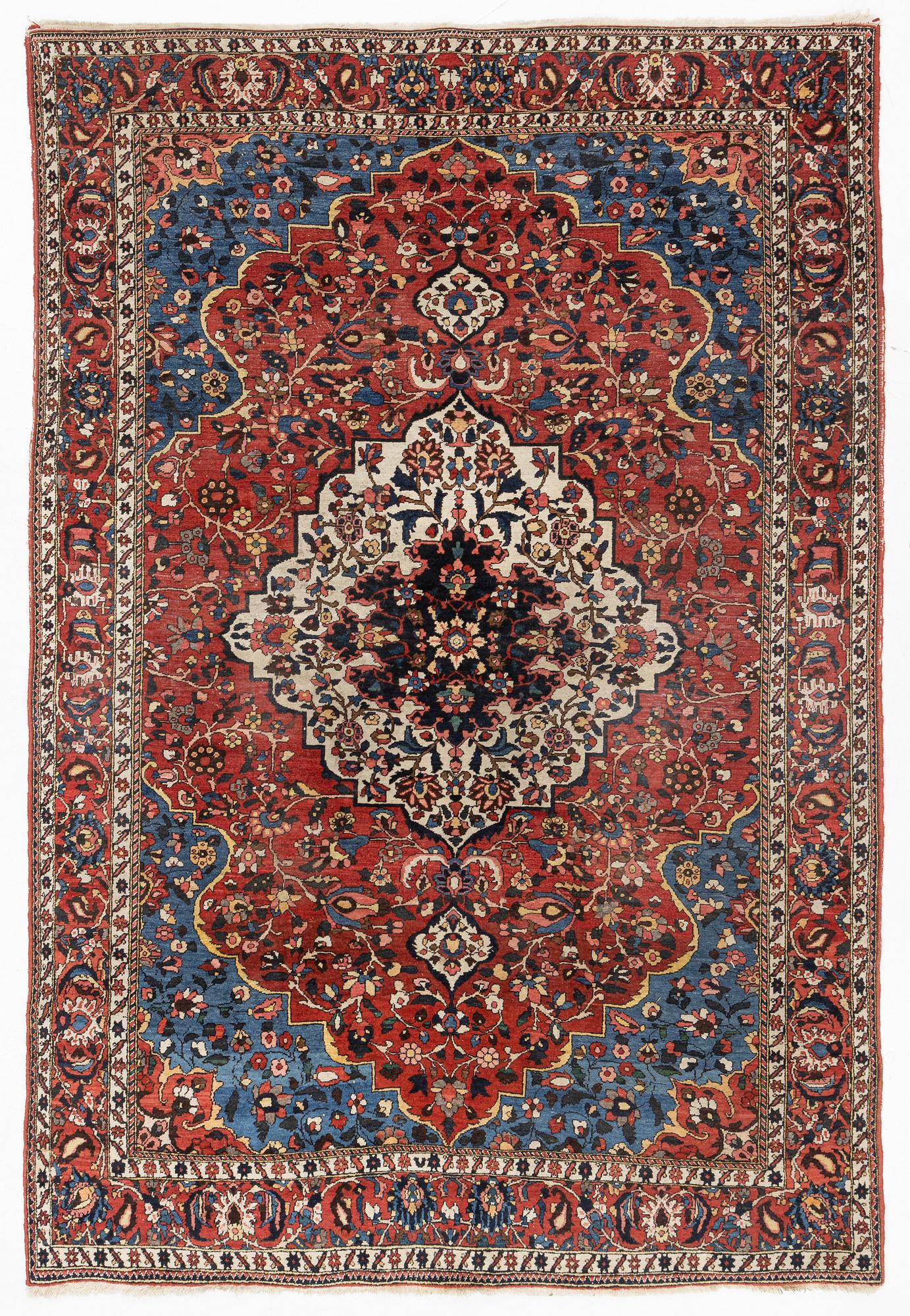 A Bakhtiari carpet, c. 305 x 205 cm.