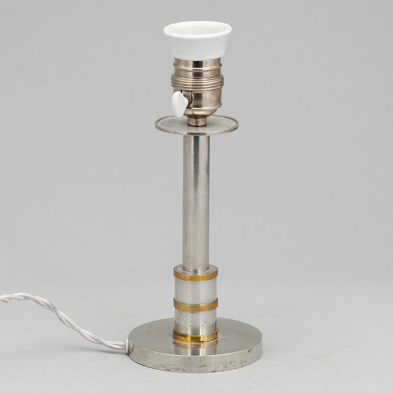BORDSLAMPA, tenn och mässing, Firma Svenskt Tenn, 1930.