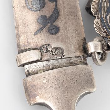 Skärp samt hänge, silver, omkring år 1900.
