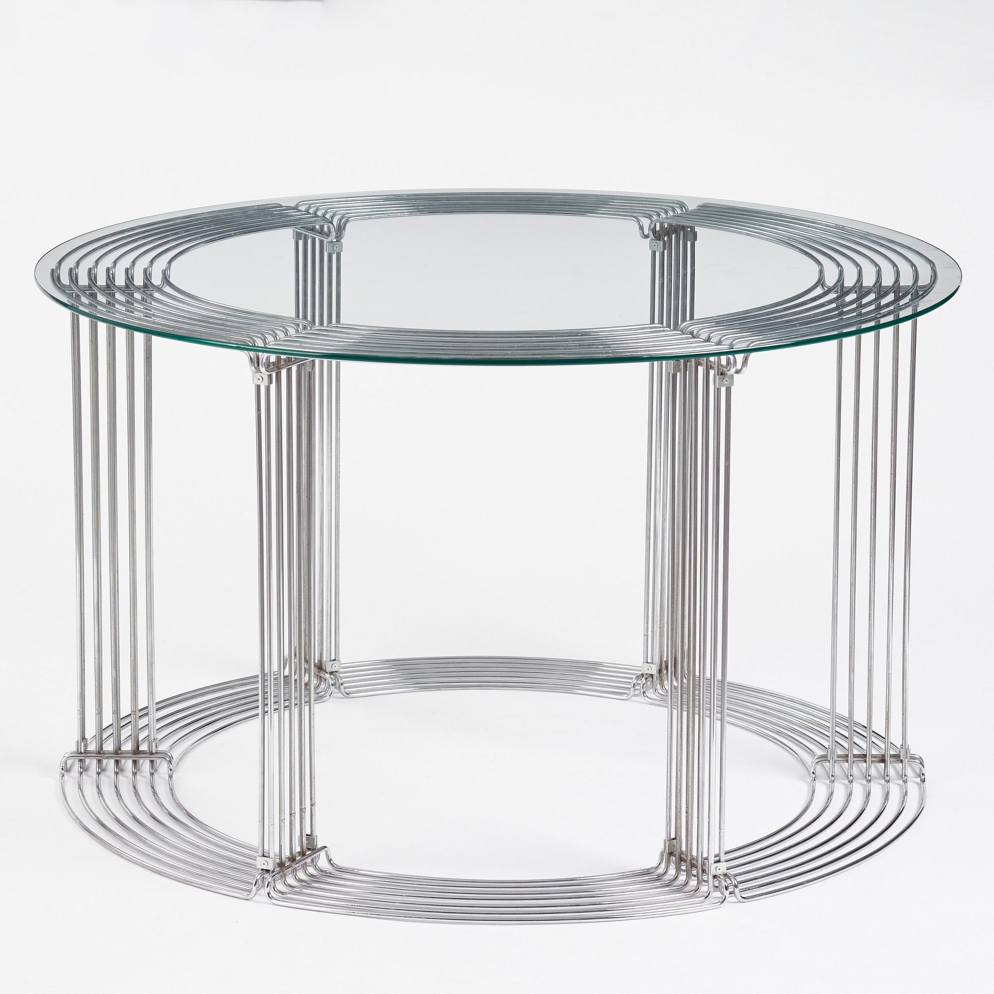 Verner Panton, "Pantonova", matbord och 6 stolar, modell "102 S-G", Fritz Hansen, Danmark 1970-tal.