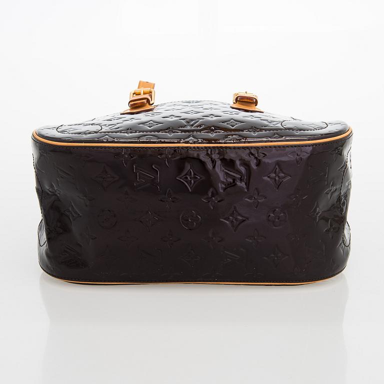 Louis Vuitton, "Summit Drive", väska.