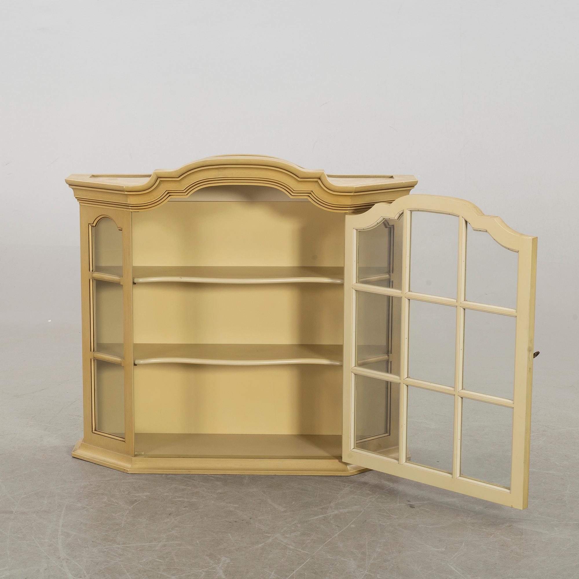 SIDOBORD, SPEGEL, PIEDESTAL samt HÄNGSKÅP, Åmells 1977.