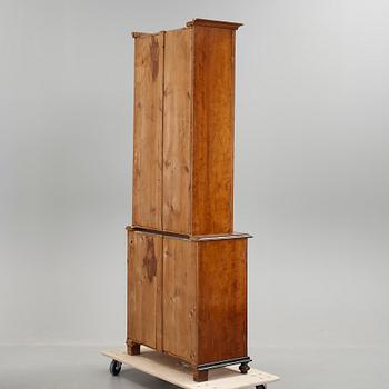 BOKSKÅP, 1800-talets andra hälft.