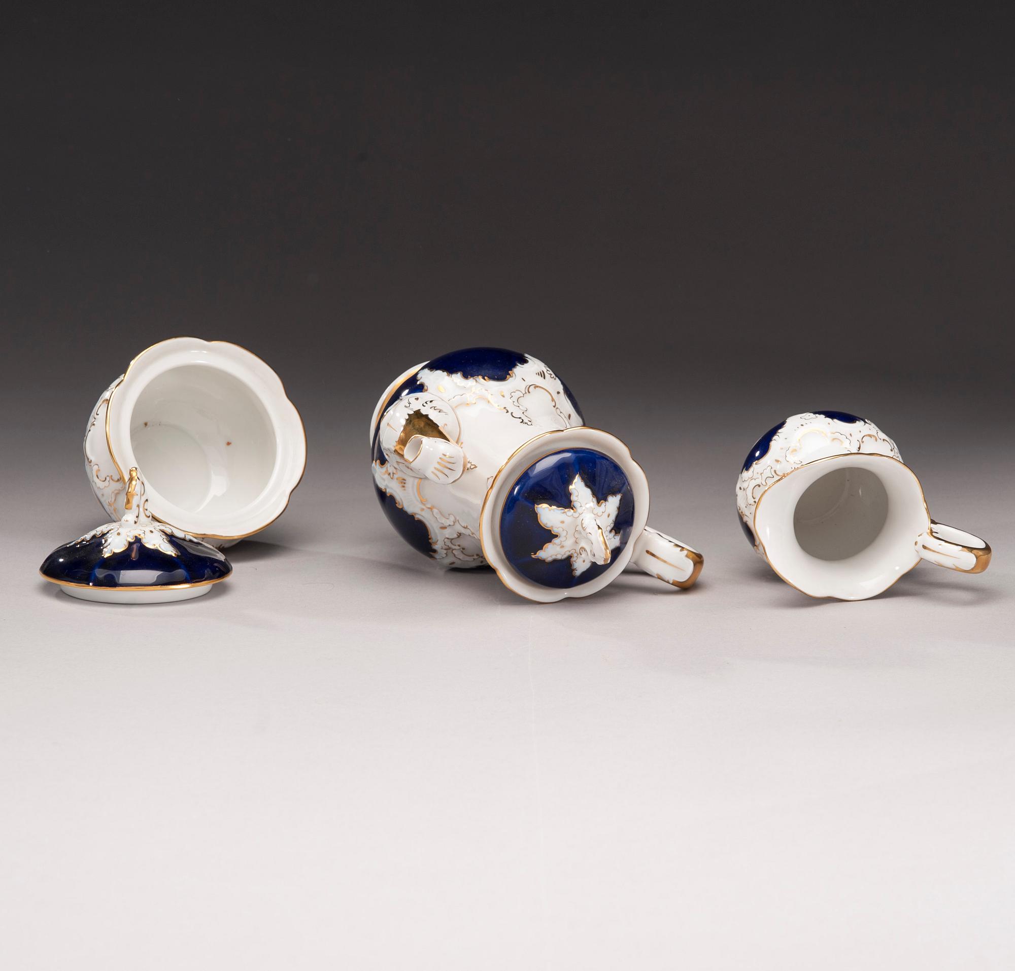KAHVIKALUSTO, 14 osaa, posliinia, Meissen 1900-luku.