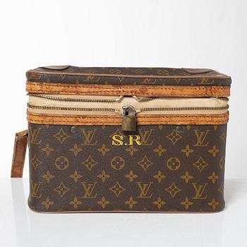 Louis Vuitton, Beauty box/ Vanity case, vintage.