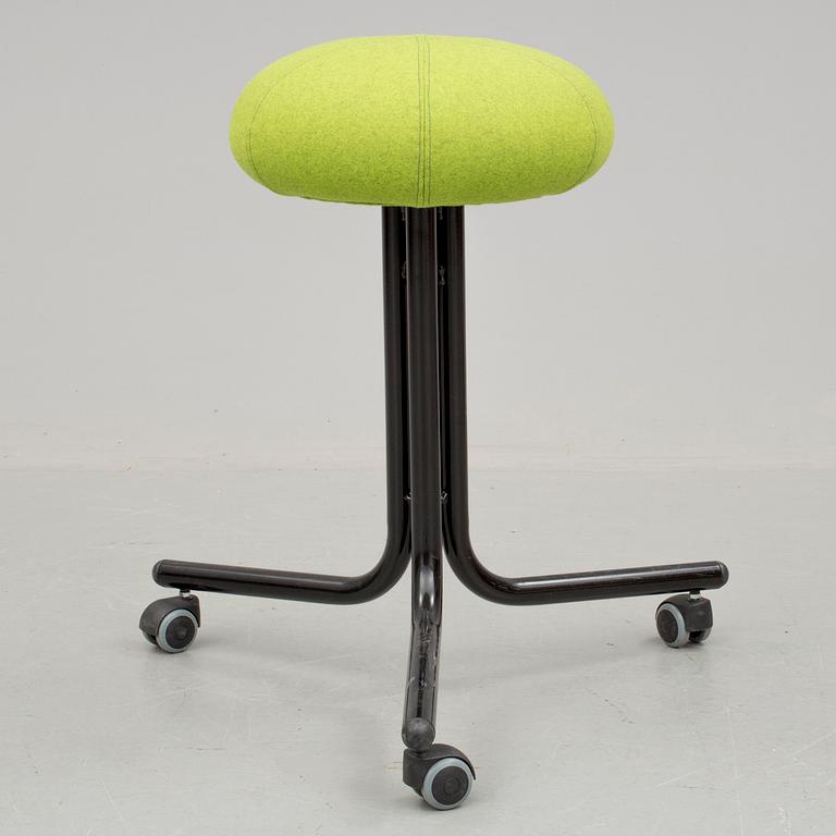 SKRIVBORDSSTOL, "Globe one", Peter Opsvik, Stokke Fabriker AB, Norge, 2011.