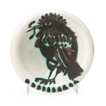 72. A Pablo Picasso faience bowl 'Oiseau au ver', Madoura, Vallauris, France post 1952, Ramié 172.