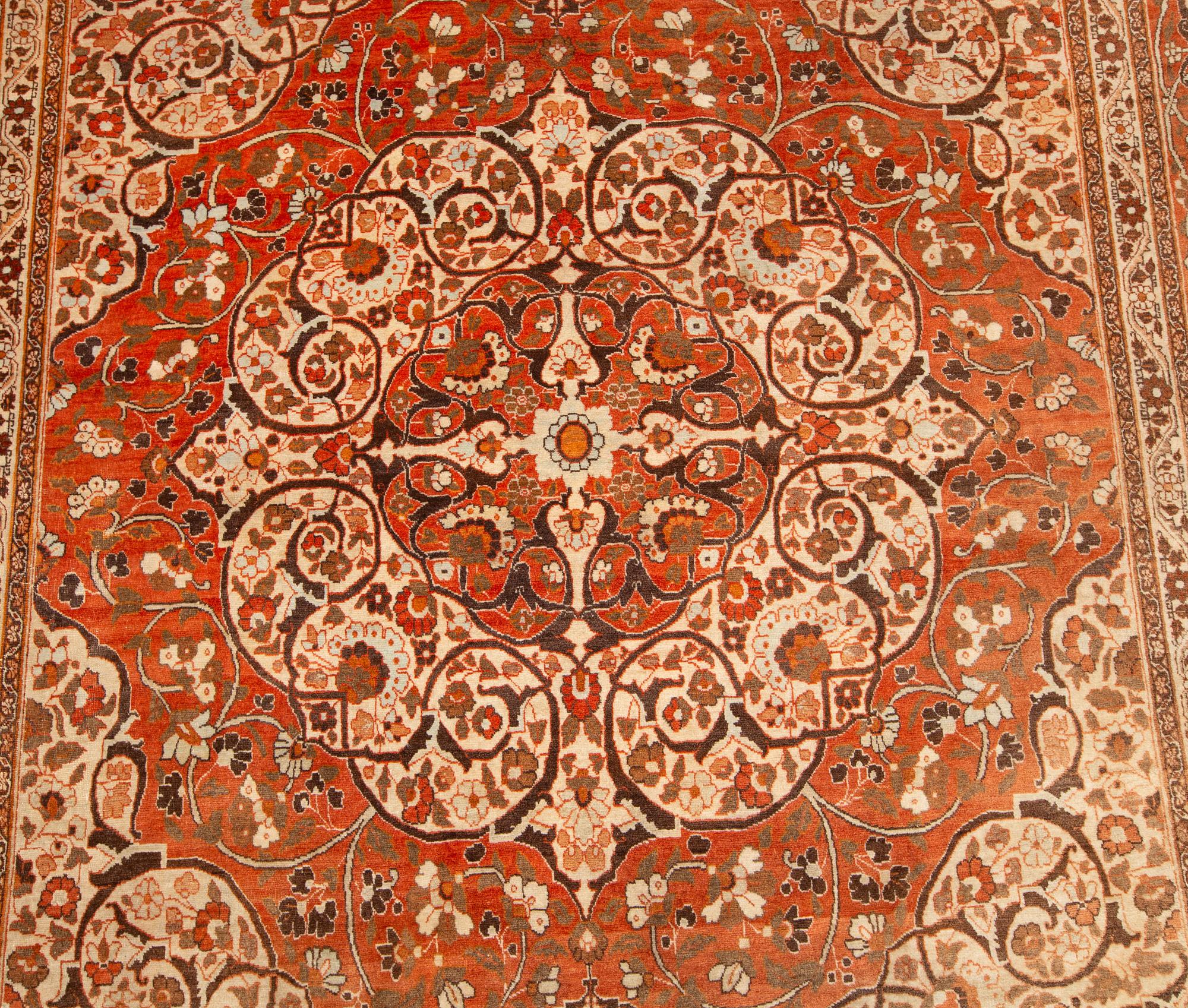A carpet, an antique Tabriz, ca 380-381,5 x 271,5-283 cm, an inscription: Yekbar Jorabchi.