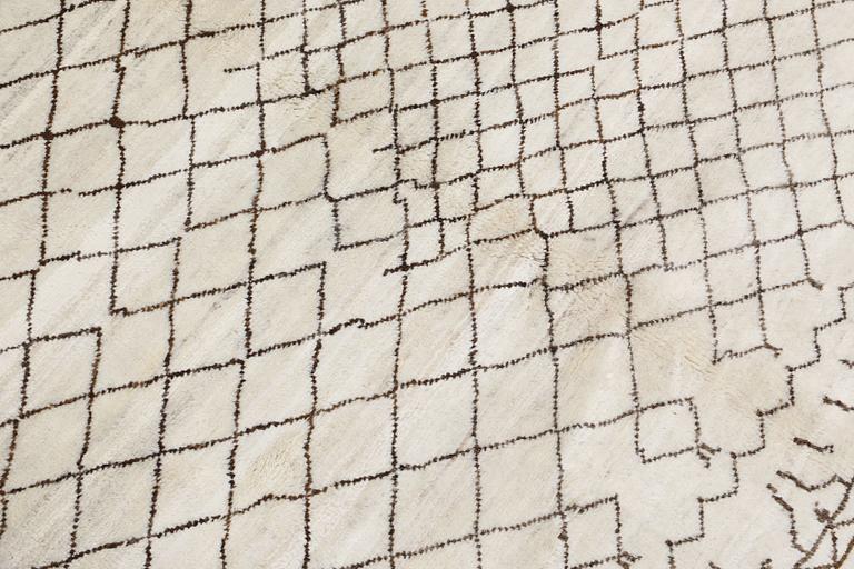 A Moroccan rug, approx. 180 x 123 cm.