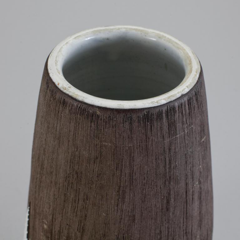 GOLVVAS, stengods, "Paprika", Anna-Lisa Thomson, Upsala Ekeby, i produktion 1951-1969.