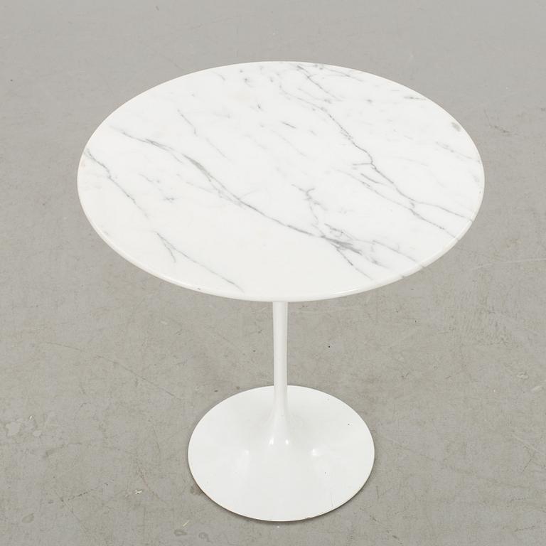 EERO SAARINEN, a tulip side table.