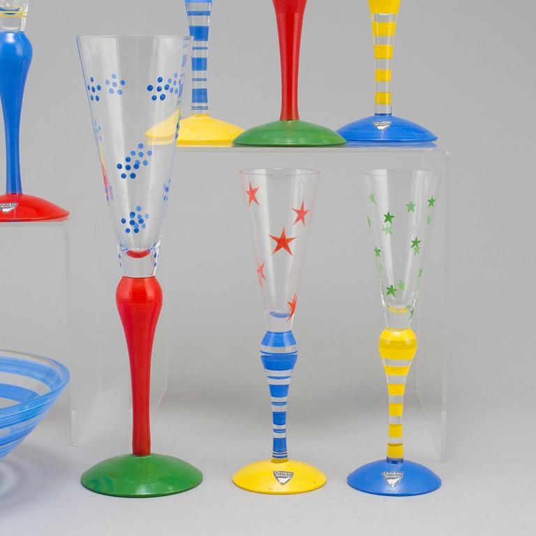 ANNE NILSSON, glas, 8 st samt skål, glas, "Clown", Orrefors.