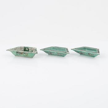 A set of three cabaret dishes, Qing dynasty, 18th  Century.