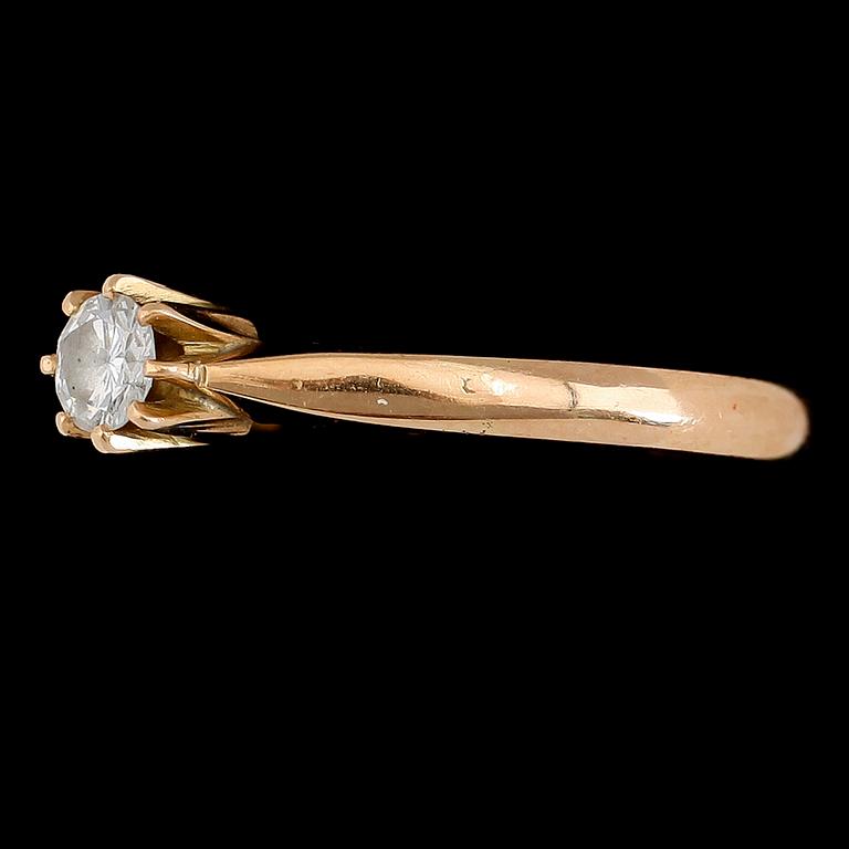 RING, 18K guld, NWN 1949, briljantslipad diamant 0.23 ct. Vikt ca 4 g.
