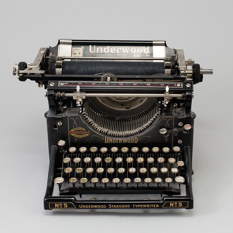 A early 20th century Underwood typewriter.