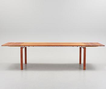 A 'Straight' dining table by Christina Strand and Niels Hvass by Carl Hansen, Tranekær Furniture AS, Denmark.