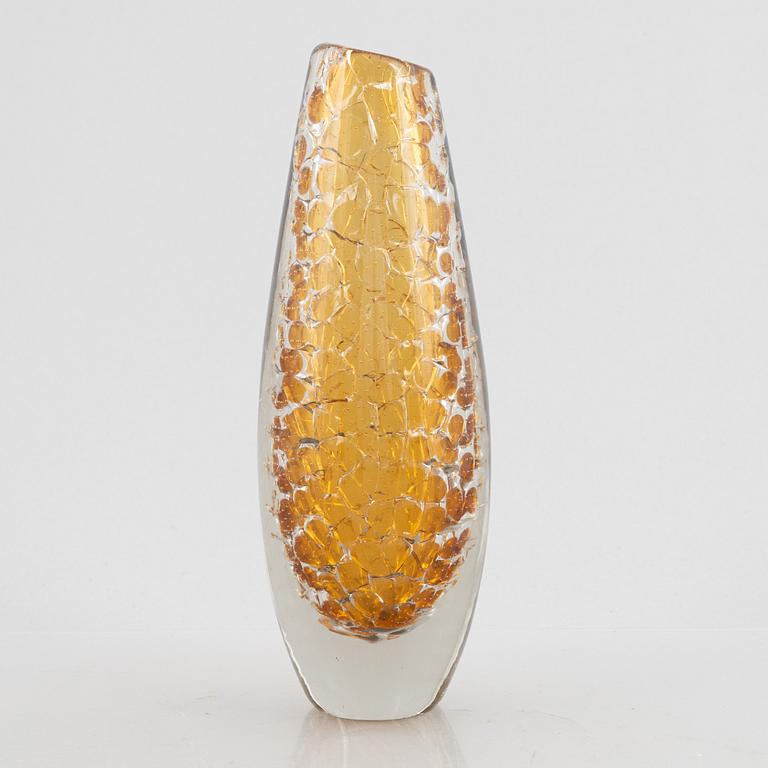 A vase, Nuutajärvi Notsjö, Finland, 1949.