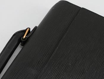 PORTFÖLJ, "Serviette conseiller ambassadeure Epi", Louis Vuitton.
