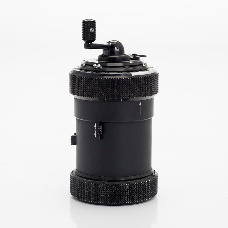 Räknemaskin, "Curta, Type I", utvecklad av Curt Herzstark, Contina AG Mauren, Lichtenstein, formgiven 1947.