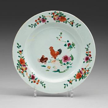 464. A set of 12 export porcelain famille rose 'rooster' dinner plates, Qing dynasty, Qianlong (1736-1795).