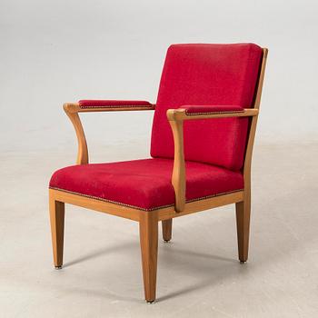 Josef Frank, karmstol, modellnr 868 för Firma Svenskt Tenn.