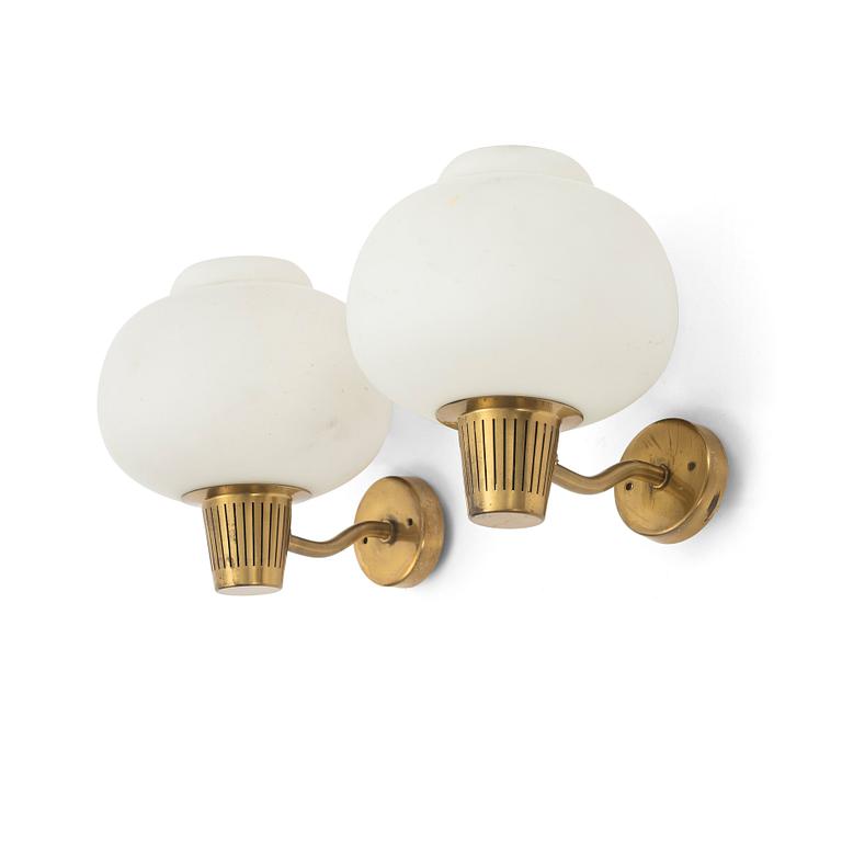 Hans Bergström, a pair of wall lamps, model 338, ateljé Lyktan, Sweden, 1940-50s.