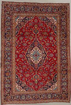 Carpet, Kashan, 355 x 245 cm.