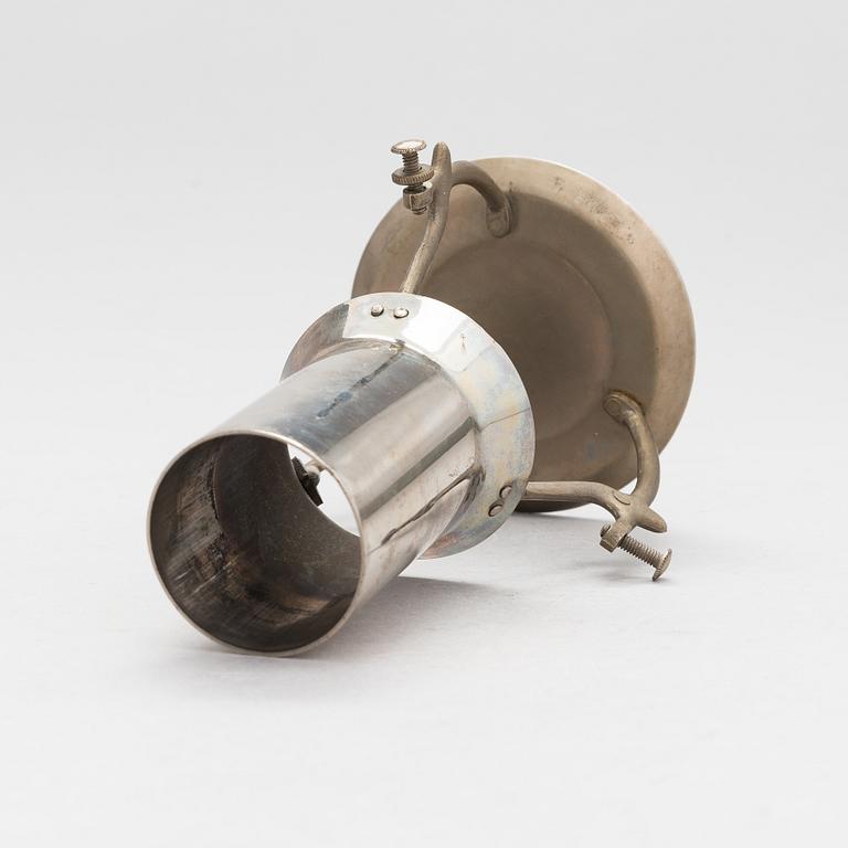 Poul Henningsen, bordslampa, "PH-4/3", för Louis Poulsen, Danmark.