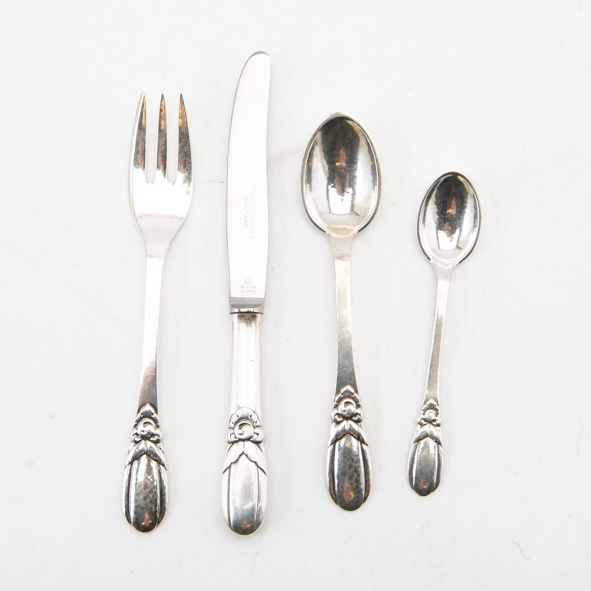 Evald Nielsen, Sandwich cutlery, 31 pieces, silver, Denmark.