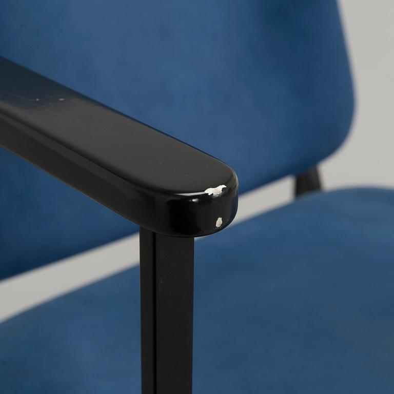 Yrjö Kukkapuro, nojatuoleja, 4 kpl, malli A-502, Avarte, 1900-luvun loppu.