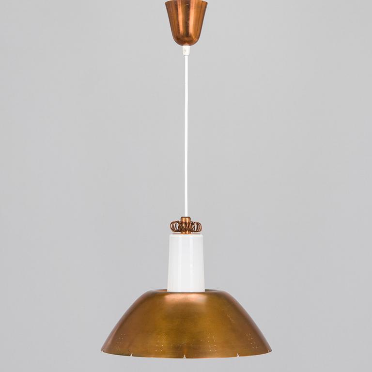 Paavo Tynell, a mid-20th century 'K2-20' pendant light by Idman.