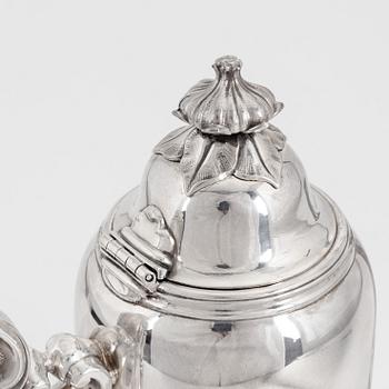 A French silver coffee pot, early 20th Century.