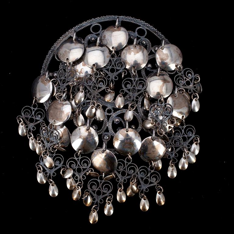 SÖLJA, silver, Norge bär importstämplar, Helsingfors 1969. Tot. vikt ca 52,0 g.