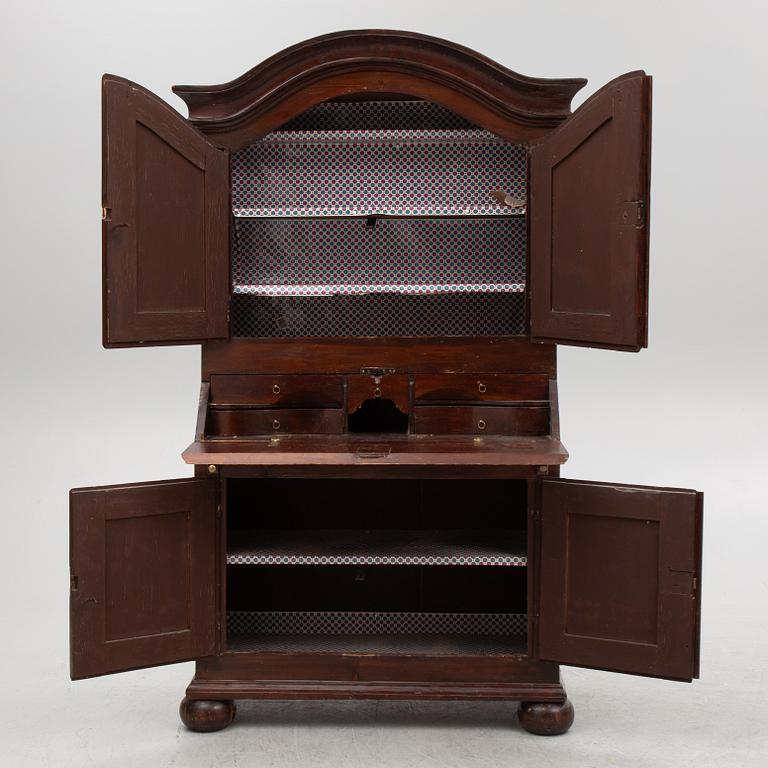 Writing cabinet, 19th century.