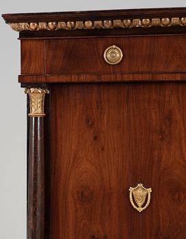 SEKRETÄR. Österrike, 1800-talets början. Empire.